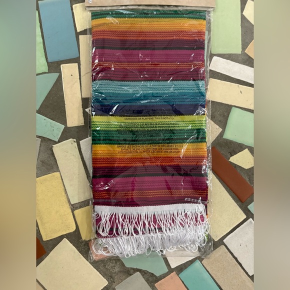 Nwt-Halloween costume- Mexican Serape- OSFA - Picture 5 of 5